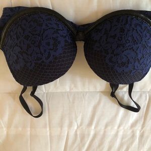Victorias Secret Navy/ black bra size 34B